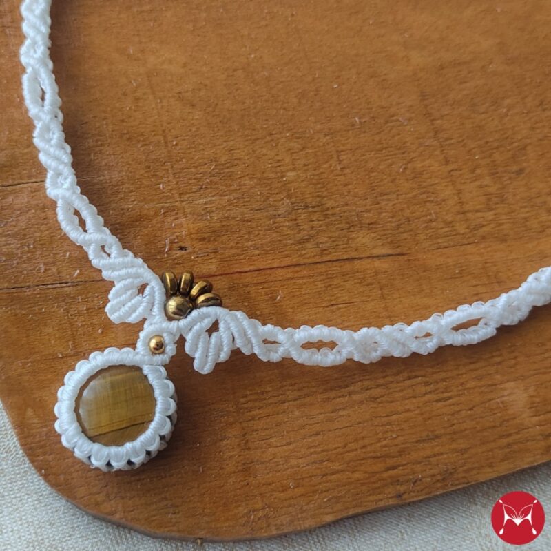 Macramelfin's heart white 2