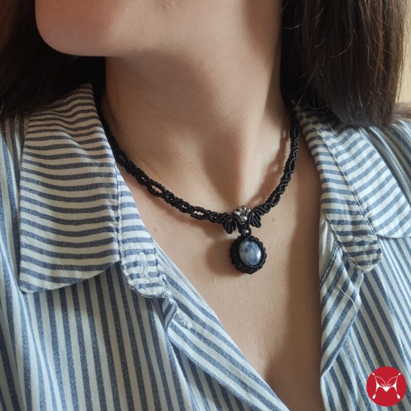 Macramelfin's heart black