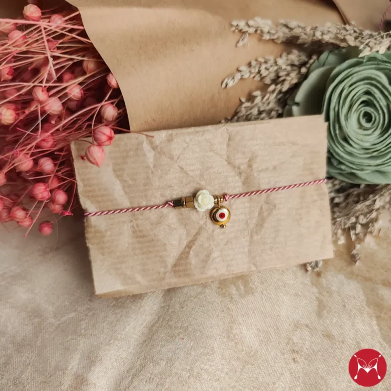 March rose white eye